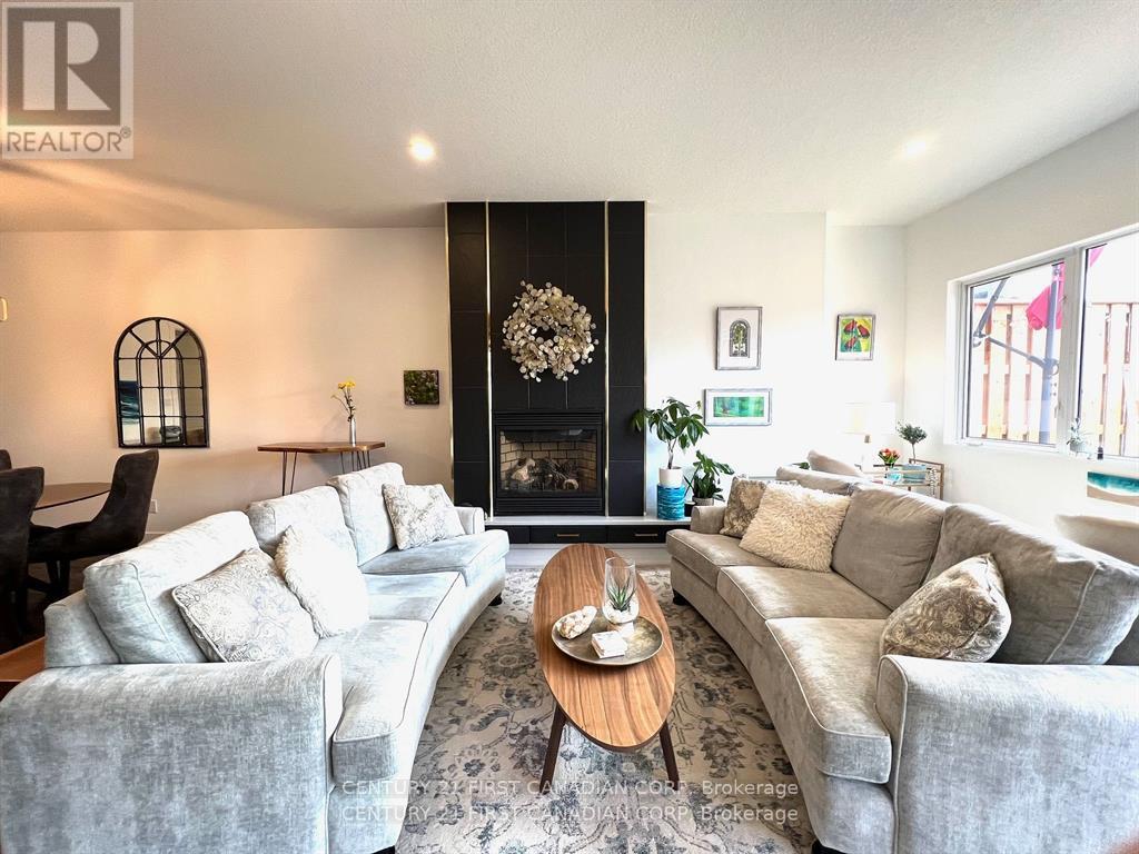 Upper - 218 Joseph Street, Central Elgin, Ontario  N5L 1C4 - Photo 6 - X13479894