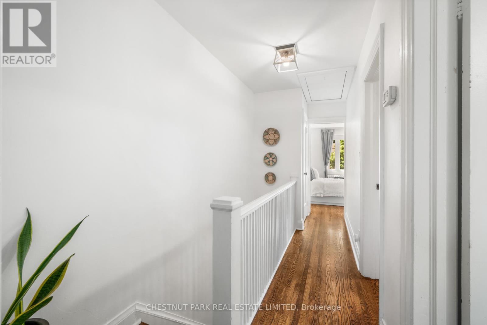 57 Billings Avenue, Toronto, Ontario  M4L 2S3 - Photo 16 - E13480082
