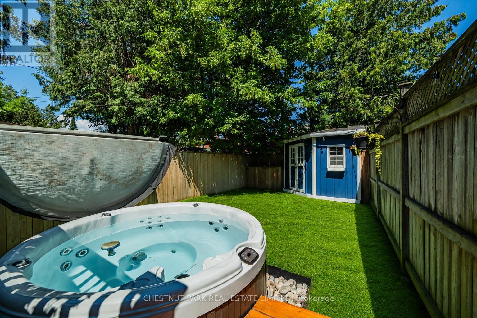 57 Billings Avenue, Toronto, Ontario  M4L 2S3 - Photo 34 - E13480082