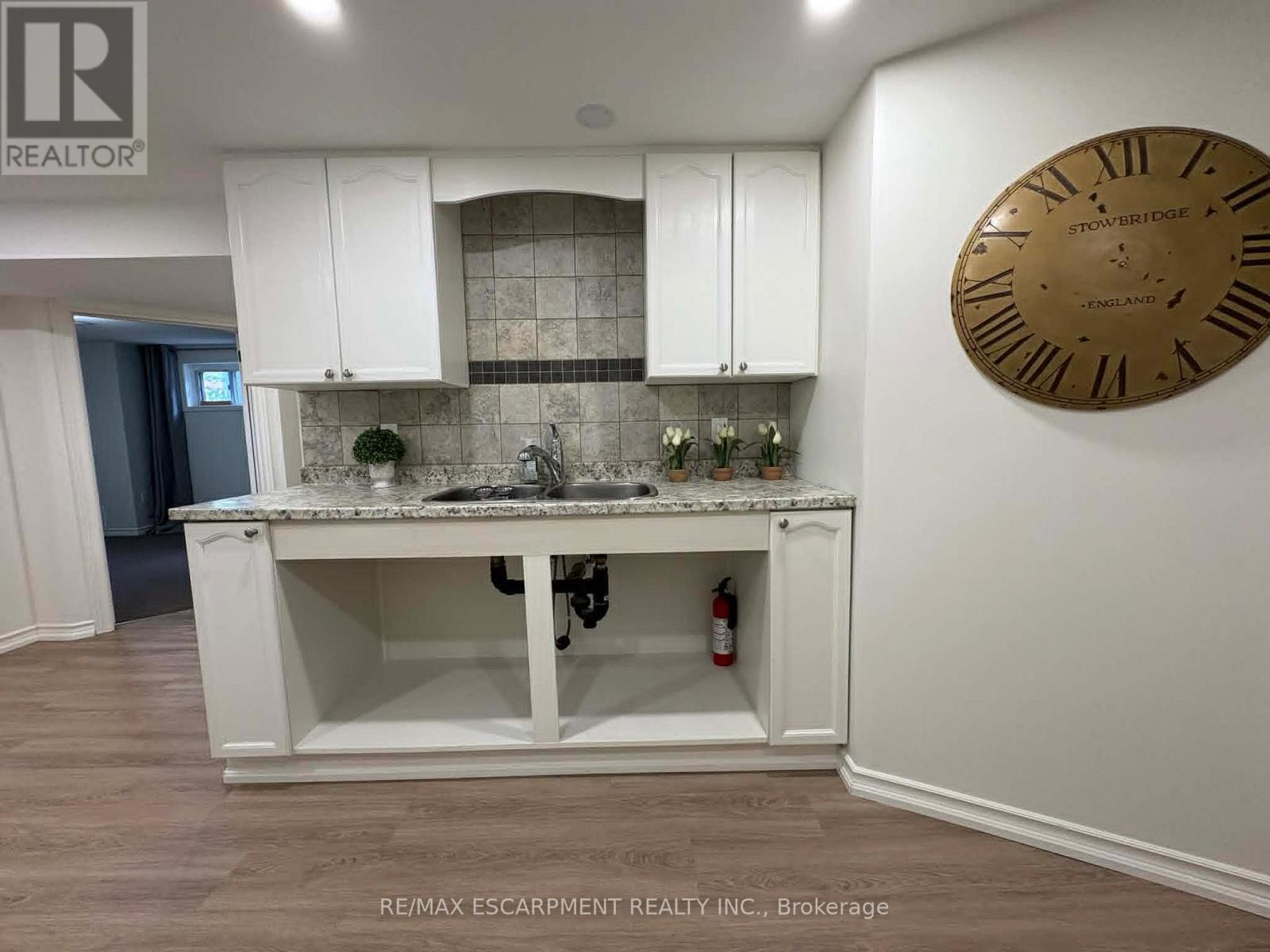 Lower - 29 East 41st Street, Hamilton, Ontario L8T 2Z4 - Photo 10 - X13474800