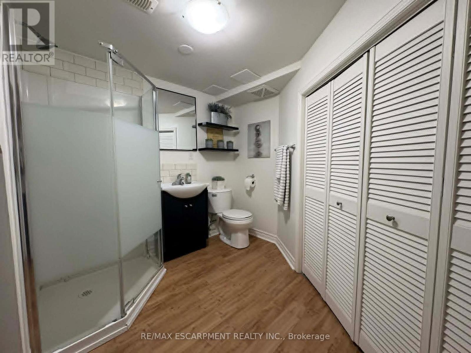 Lower - 29 East 41st Street, Hamilton, Ontario L8T 2Z4 - Photo 5 - X13474800