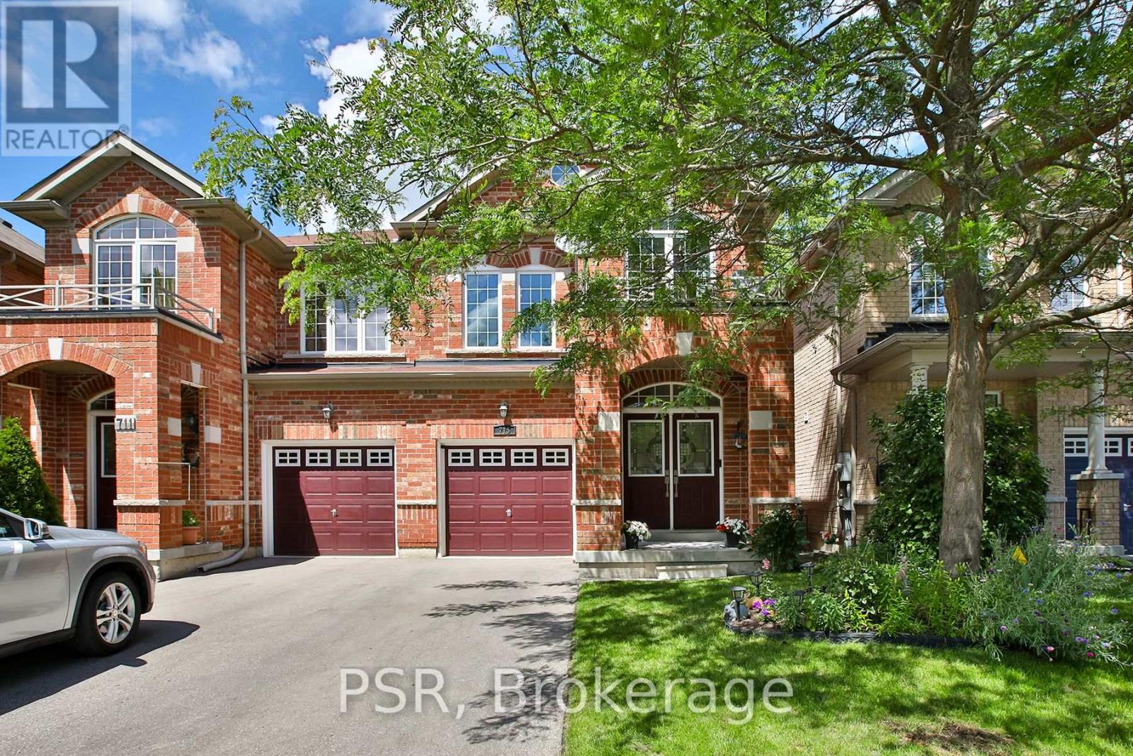 715 JOHN COLE COURT, Newmarket, Ontario