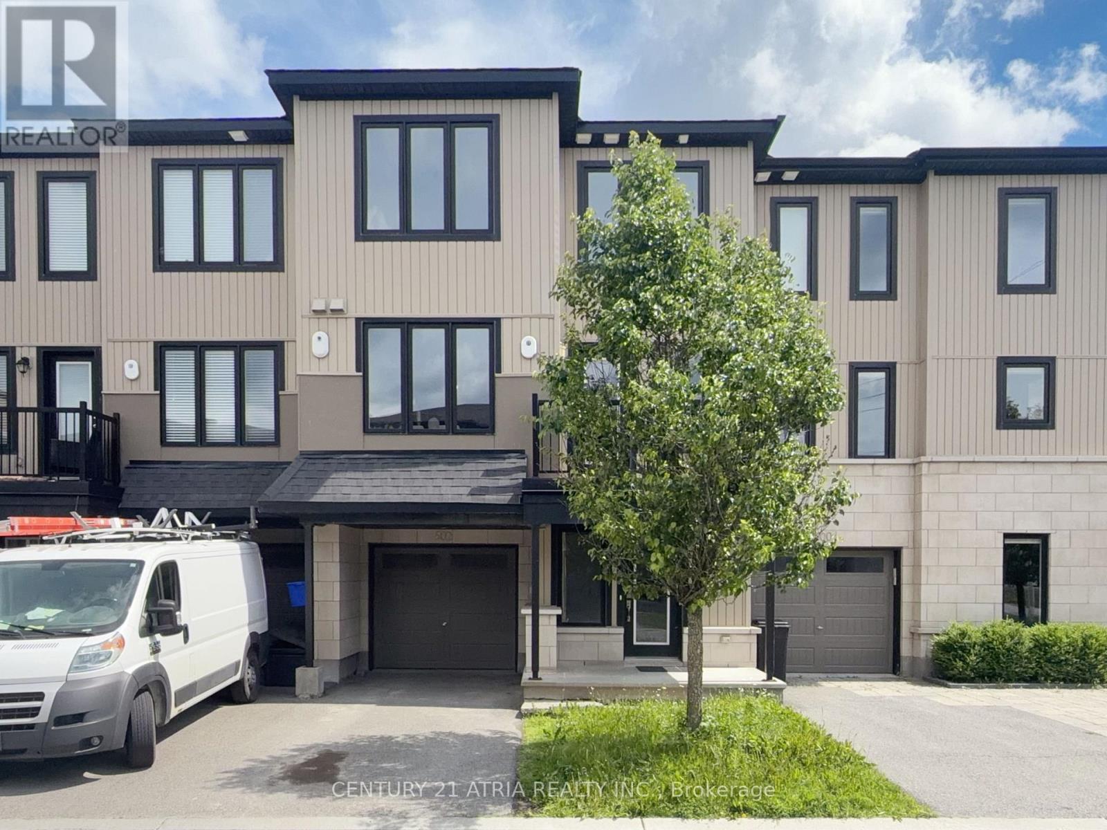 502 RADIANT PRIVATE, Ottawa, Ontario