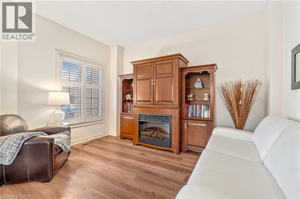 2423 Valley Heights Crescent, Oakville, Ontario  L6H 6X2 - Photo 4 - 40838069