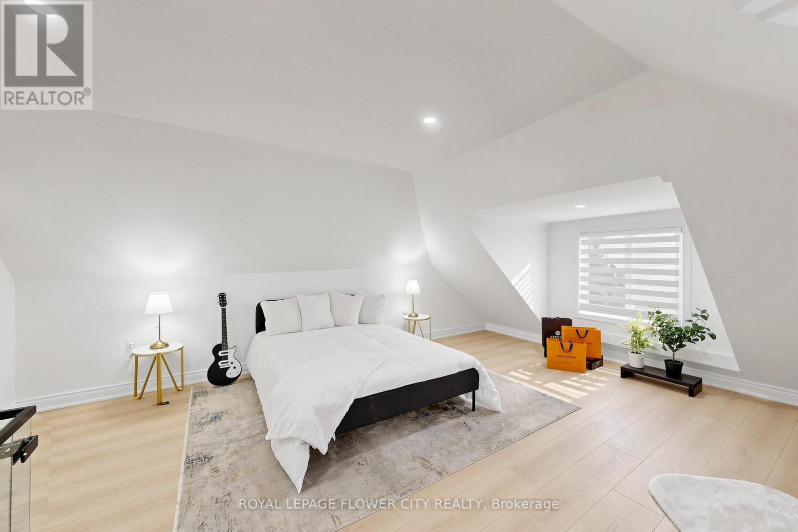 11 Holton Avenue N, Hamilton, Ontario  L8L 6H3 - Photo 36 - X13475376