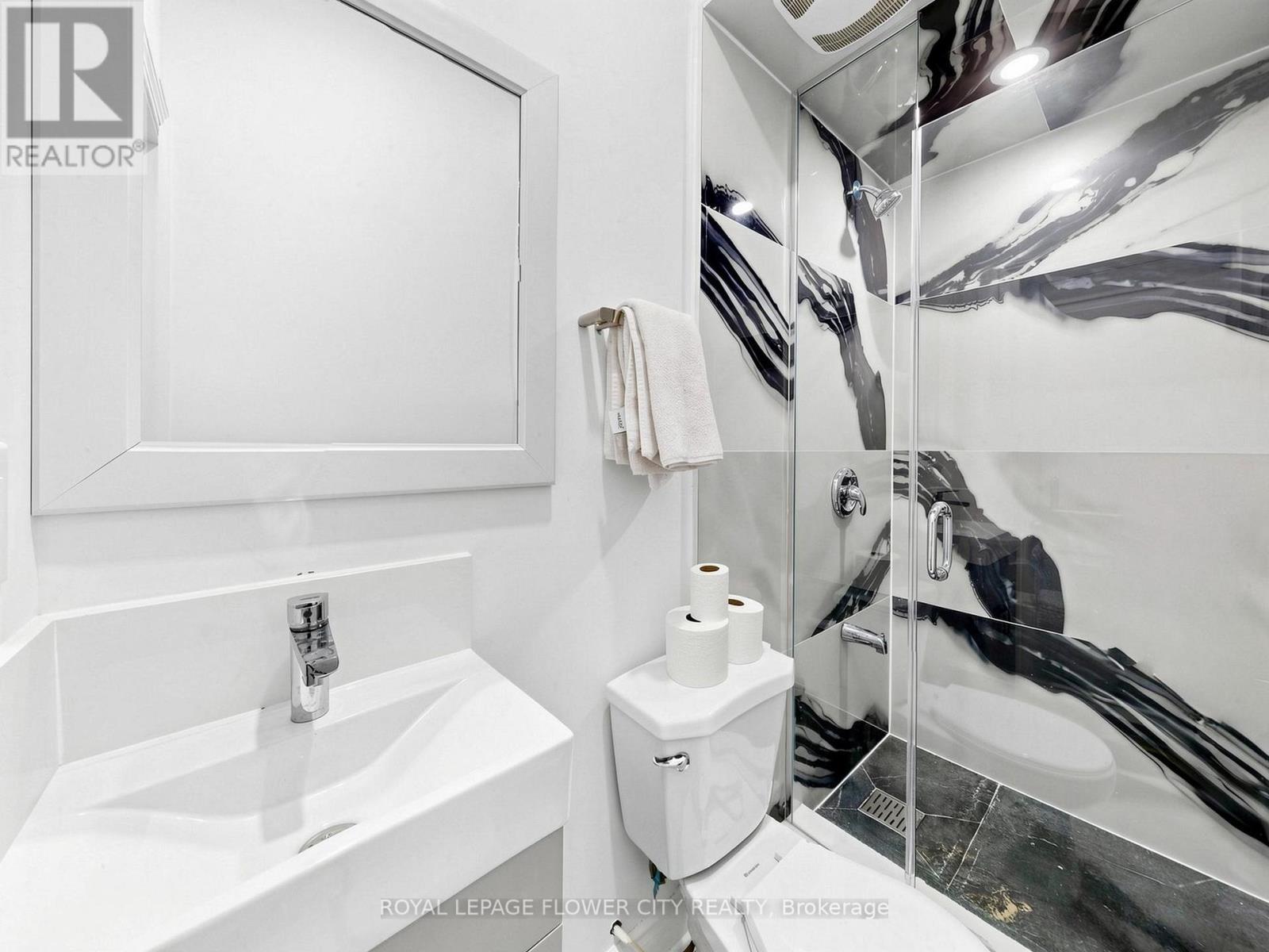 11 Holton Avenue N, Hamilton, Ontario  L8L 6H3 - Photo 20 - X13475376