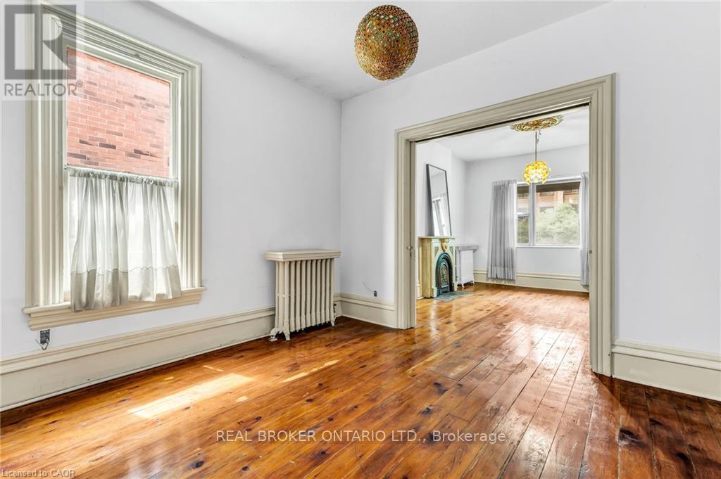 30 Victoria Avenue N, Hamilton, Ontario  L8L 5E1 - Photo 4 - X13475850