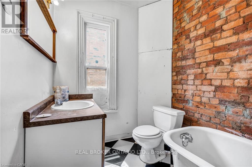 30 Victoria Avenue N, Hamilton, Ontario  L8L 5E1 - Photo 6 - X13475850