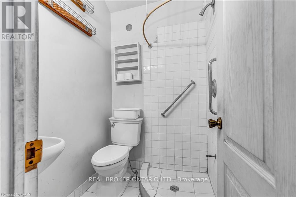 30 Victoria Avenue N, Hamilton, Ontario  L8L 5E1 - Photo 5 - X13475850