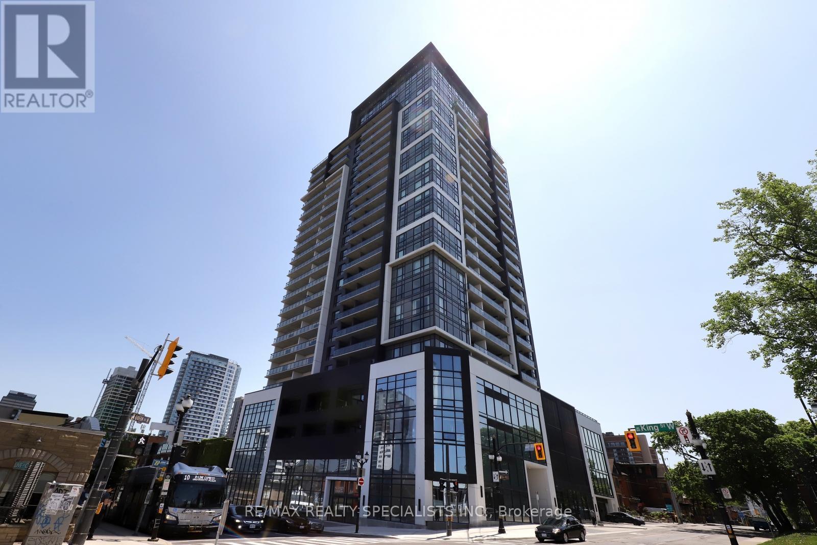 1101 - 15 QUEEN STREET S