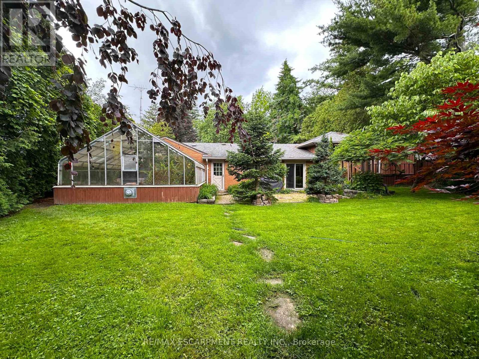 467 Kitty Murray Lane, Hamilton, Ontario  L9G 3K9 - Photo 2 - X13475990