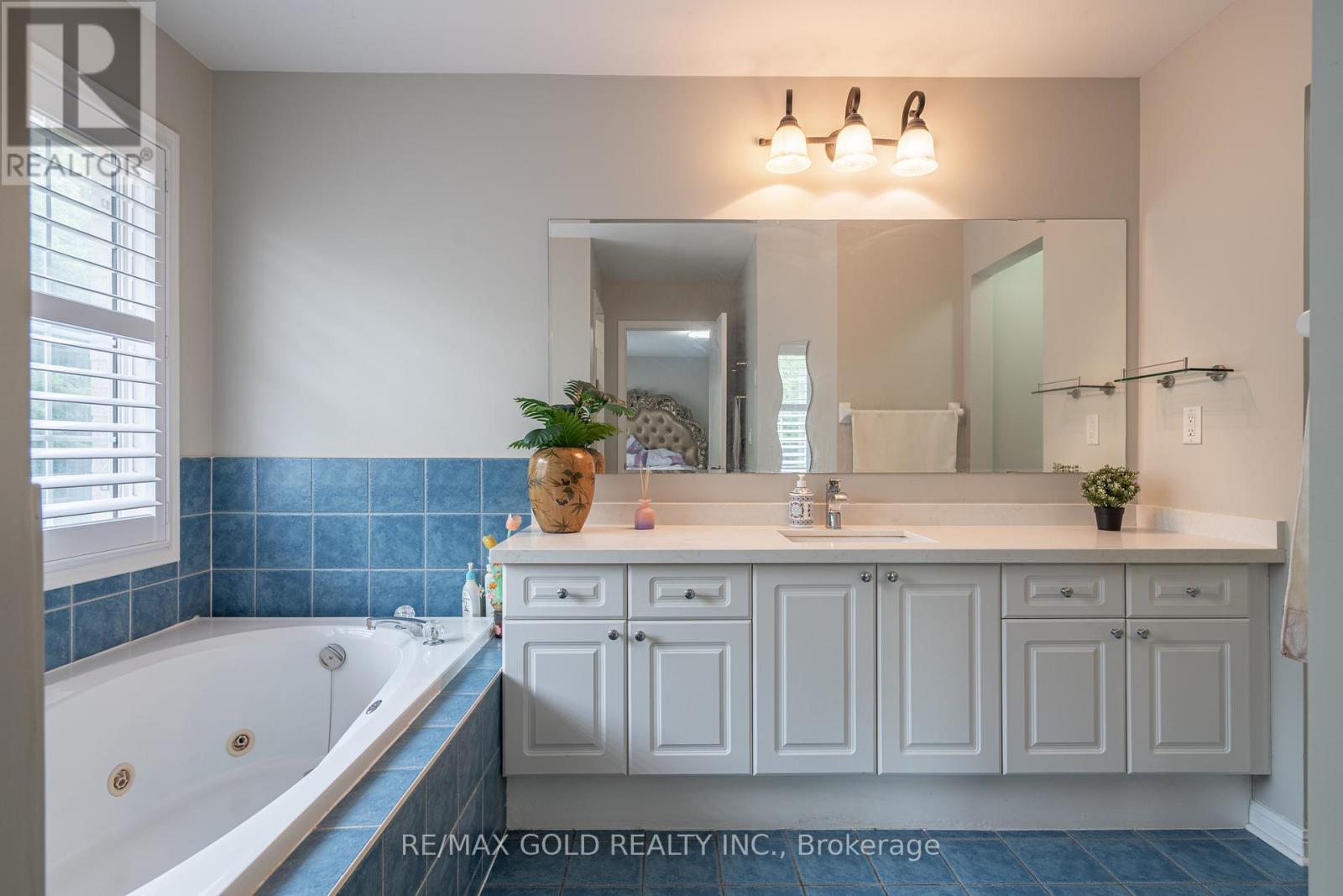 141 Whitwell Drive, Brampton, Ontario  L6P 1L2 - Photo 17 - W13480024