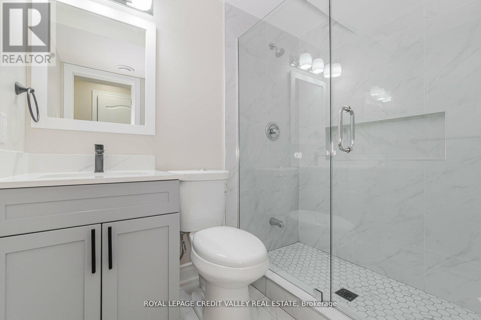 18 Trailhead Crescent, Brampton, Ontario  L6R 3H3 - Photo 24 - W13480046