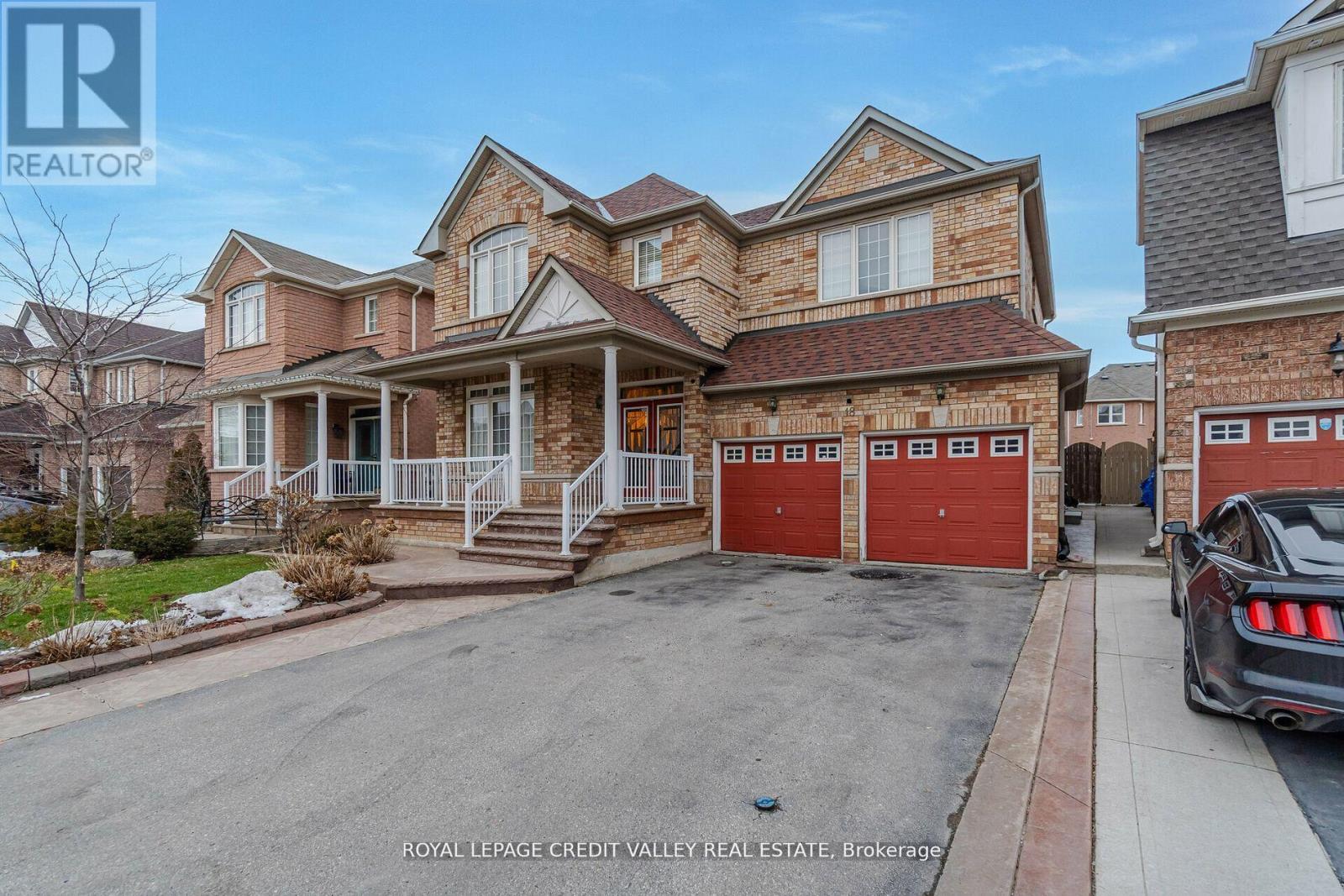 18 Trailhead Crescent, Brampton, Ontario  L6R 3H3 - Photo 3 - W13480046