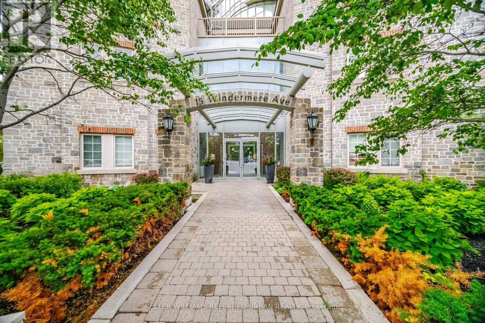 601 - 15 Windermere Avenue, Toronto, Ontario M6S 5A2 - Photo 2 - W13480170