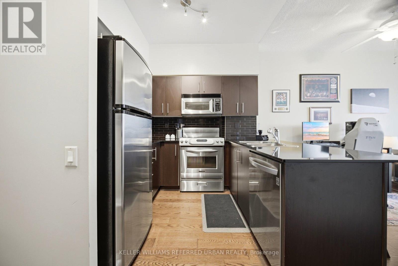 601 - 15 Windermere Avenue, Toronto, Ontario M6S 5A2 - Photo 5 - W13480170