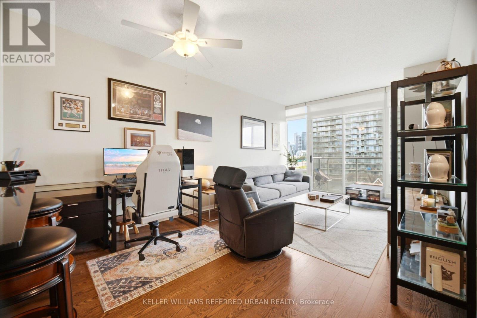 601 - 15 Windermere Avenue, Toronto, Ontario M6S 5A2 - Photo 9 - W13480170