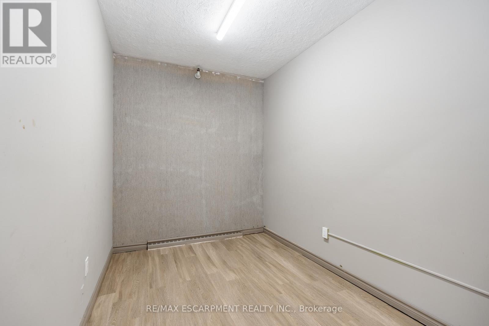 18 Linden Street, Hamilton, Ontario L8L 3H6 - Photo 13 - X13476116