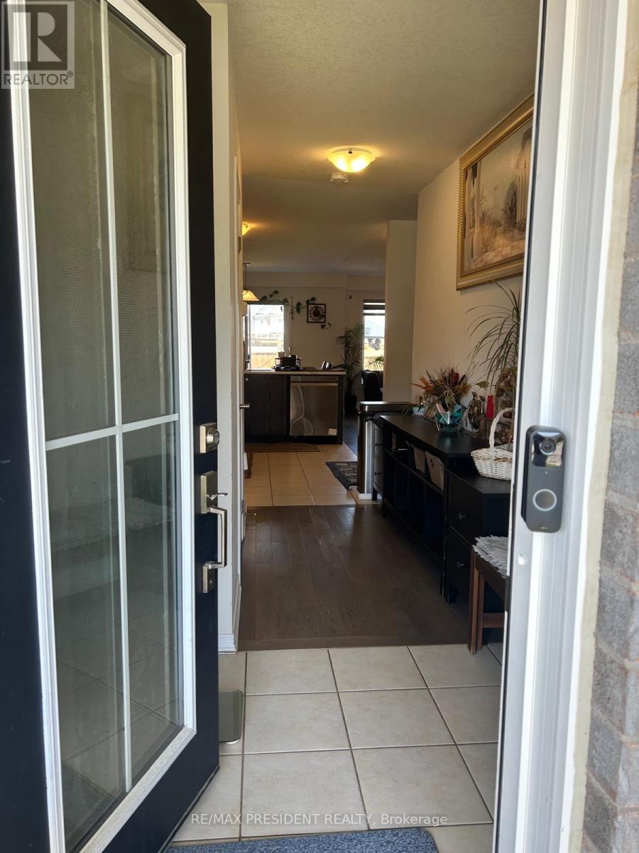 324 Pumpkin Pass, Hamilton, Ontario L0R 1C0 - Photo 5 - X13476130