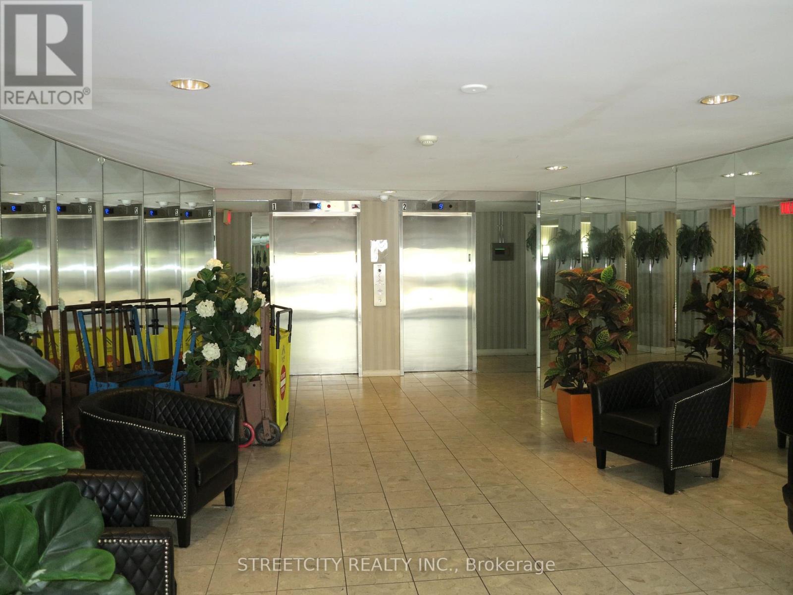 1011 - 570 Proudfoot Lane, London North, Ontario  N6H 4Z1 - Photo 2 - X13474840