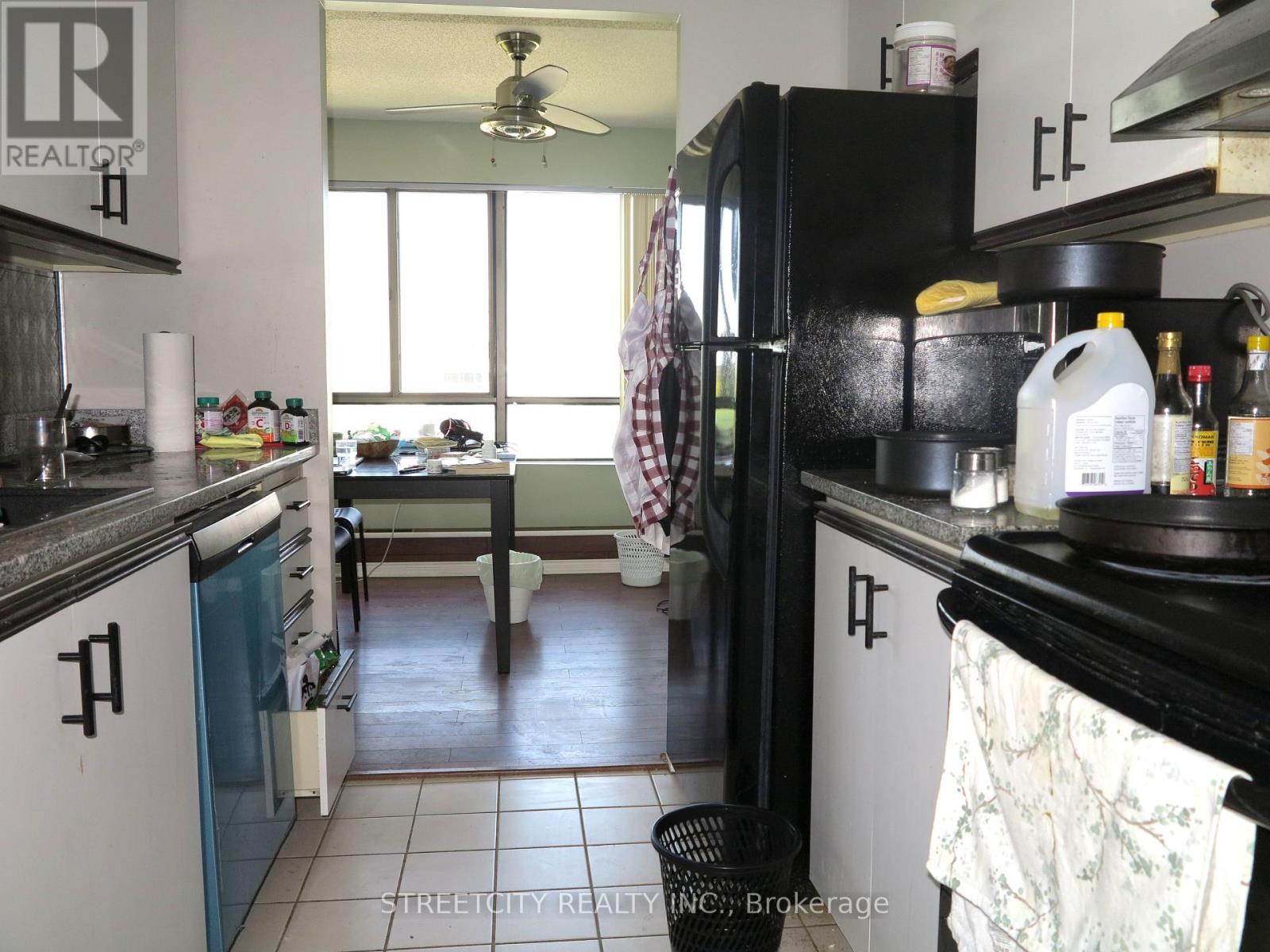 1011 - 570 Proudfoot Lane, London North, Ontario  N6H 4Z1 - Photo 4 - X13474840