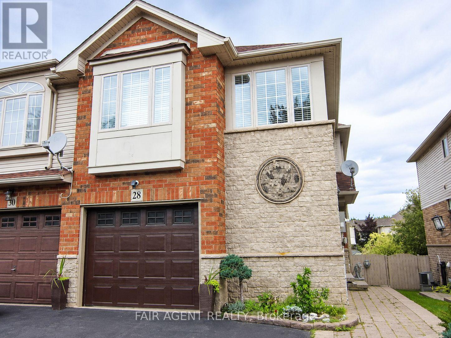 28 ELDERBERRY AVENUE, Grimsby, Ontario