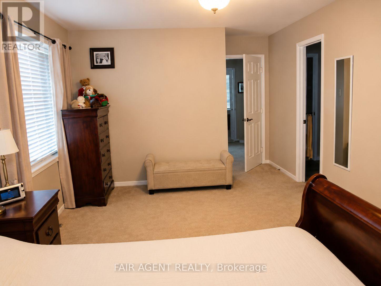 28 Elderberry Avenue, Grimsby, Ontario  L3M 5R5 - Photo 15 - X13474918