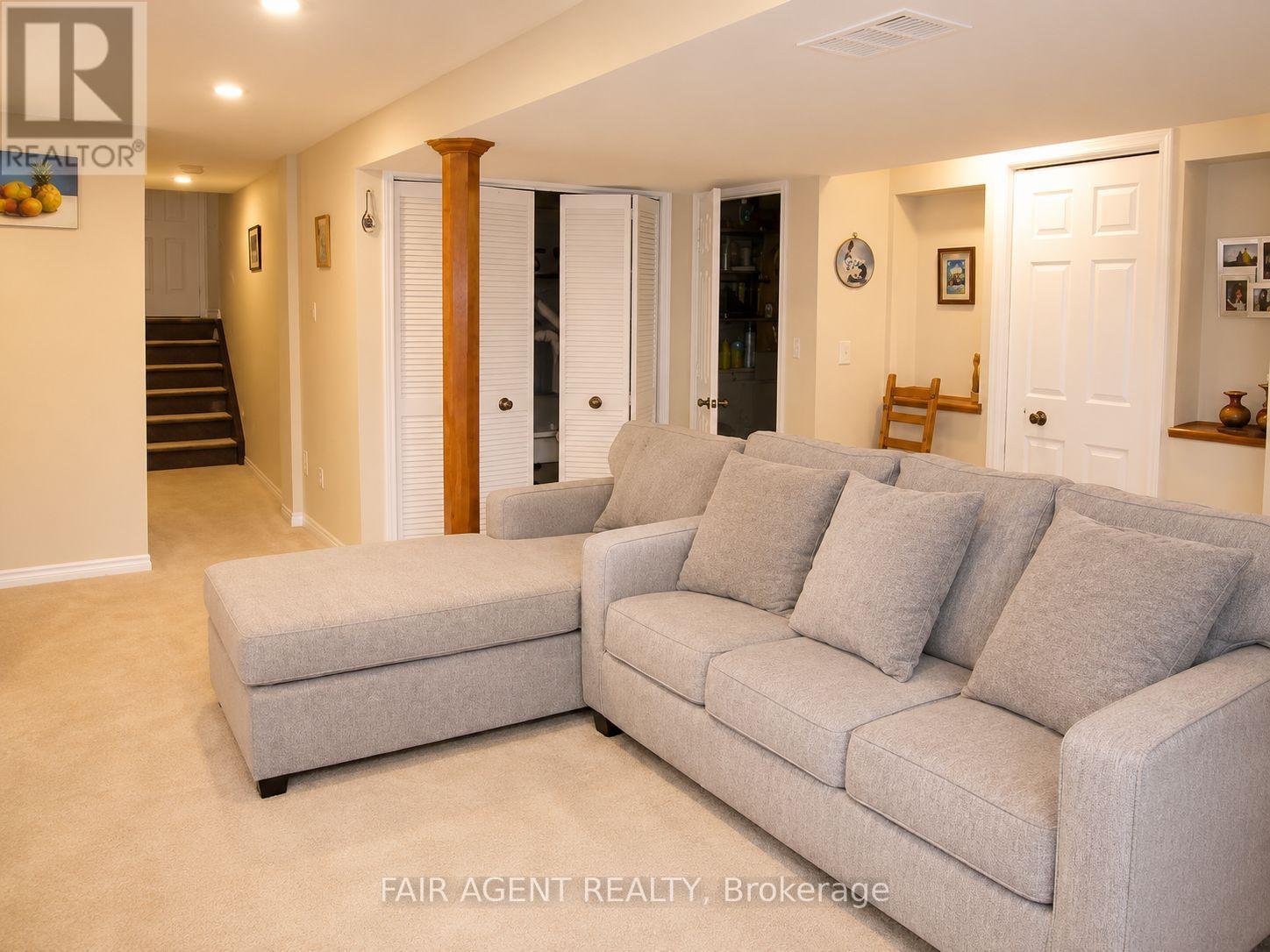 28 Elderberry Avenue, Grimsby, Ontario  L3M 5R5 - Photo 19 - X13474918