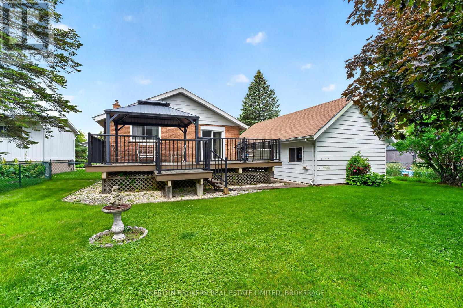 365 Oak Street, Gananoque, Ontario  K7G 2R7 - Photo 10 - X13475278