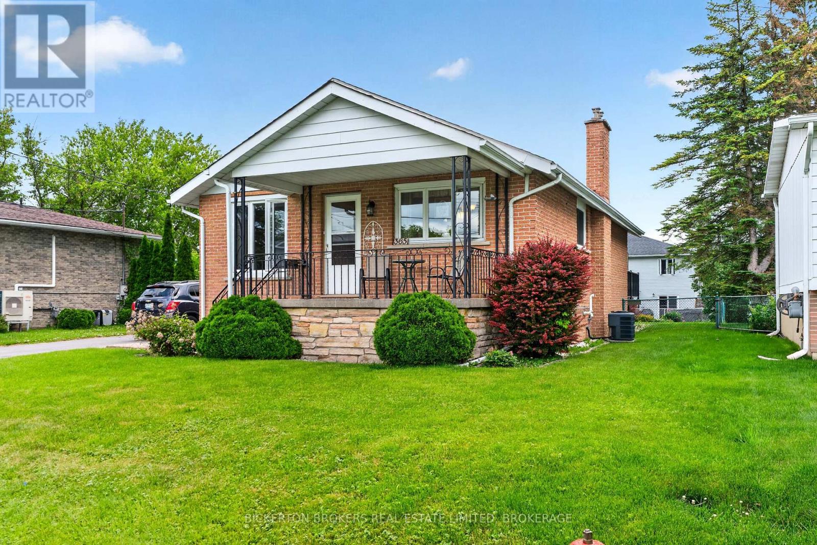 365 Oak Street, Gananoque, Ontario  K7G 2R7 - Photo 1 - X13475278