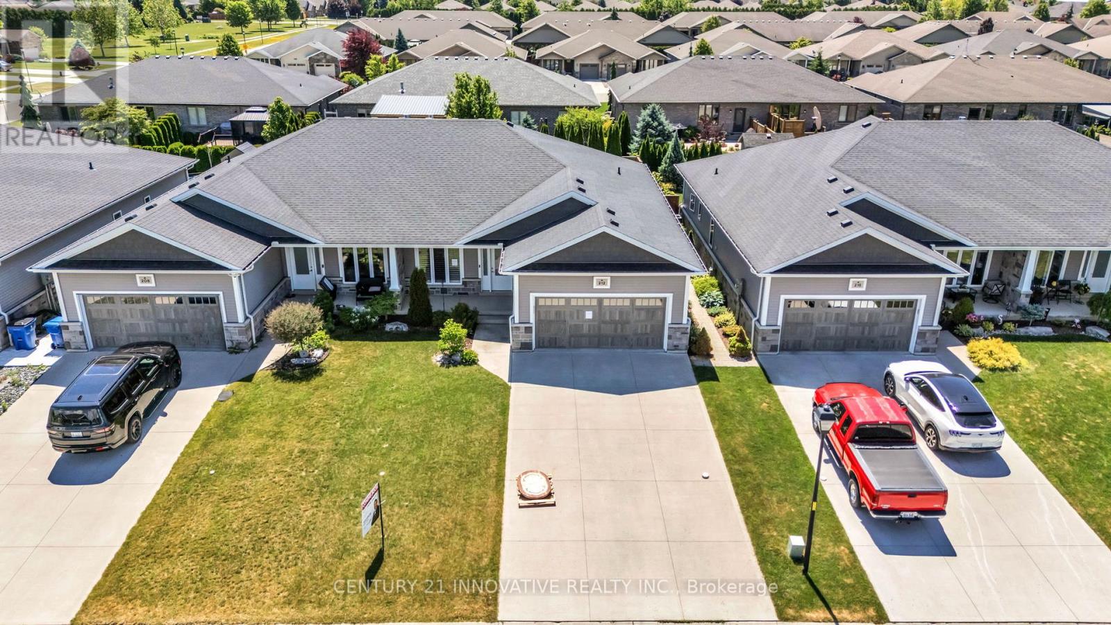 212 Summerset Place, Chatham-Kent, Ontario  N7L 0G4 - Photo 2 - X13475994