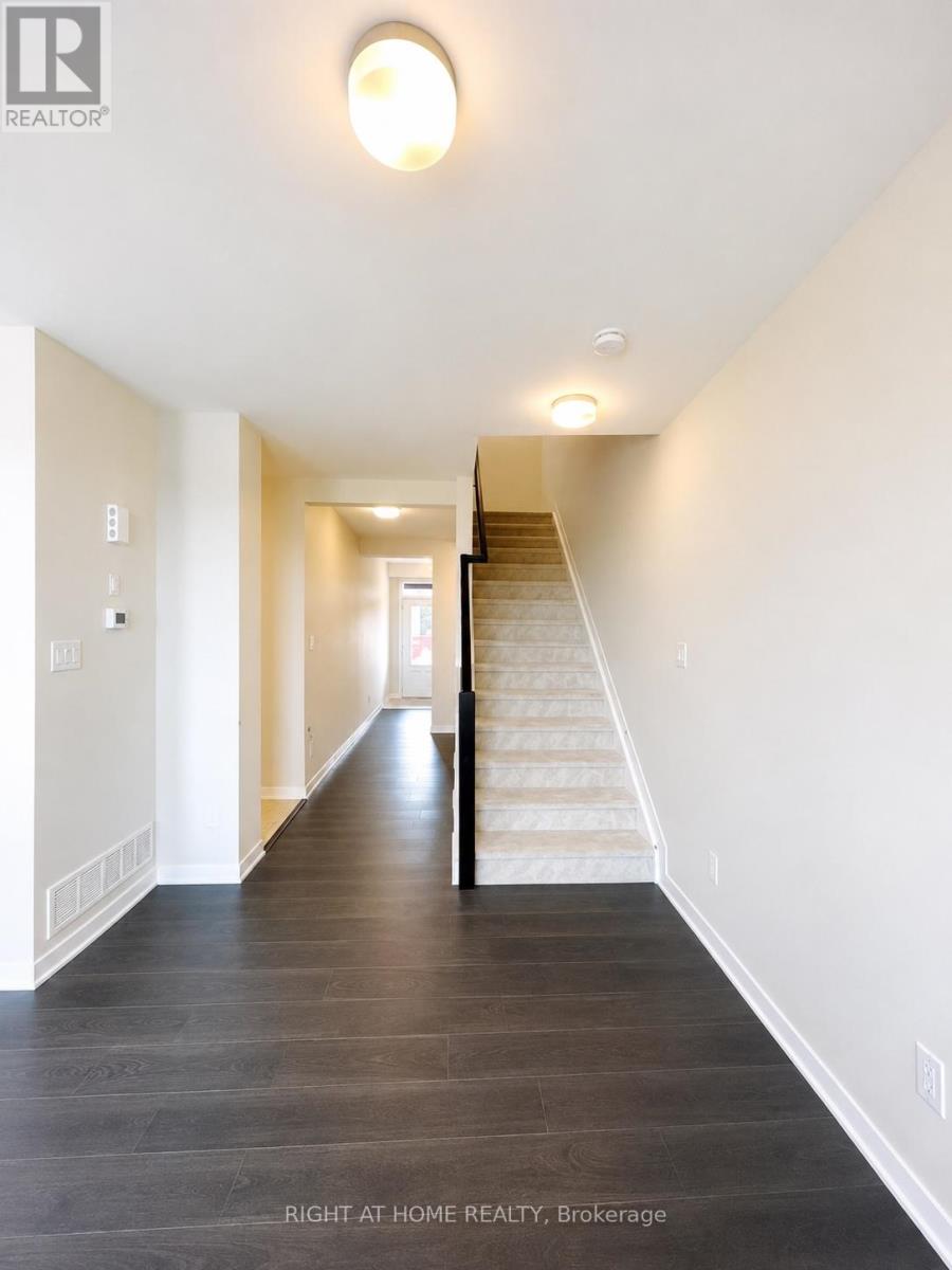 827 Andesite Terrace, Ottawa, Ontario K2J 7H4 - Photo 2 - X13474694