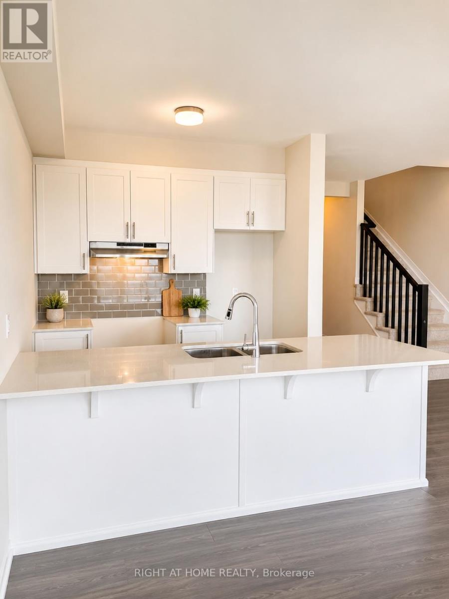 827 Andesite Terrace, Ottawa, Ontario K2J 7H4 - Photo 3 - X13474694