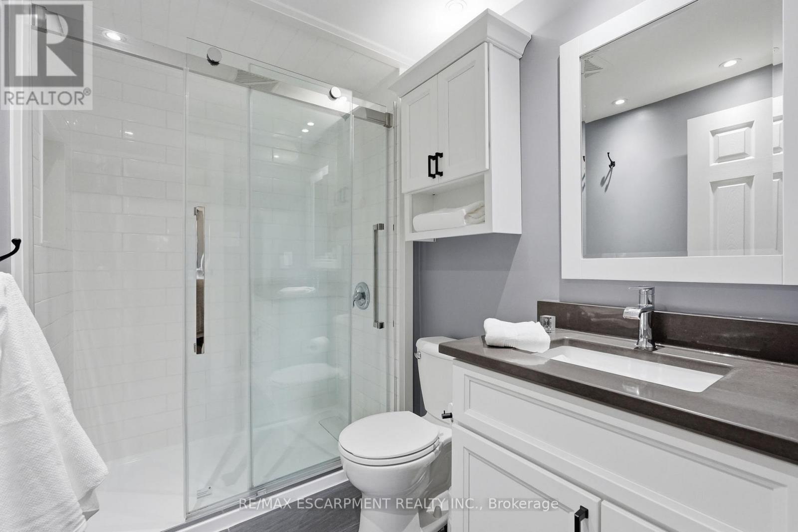 53 Glaceport Avenue, Hamilton, Ontario L9H 7E2 - Photo 24 - X13476394
