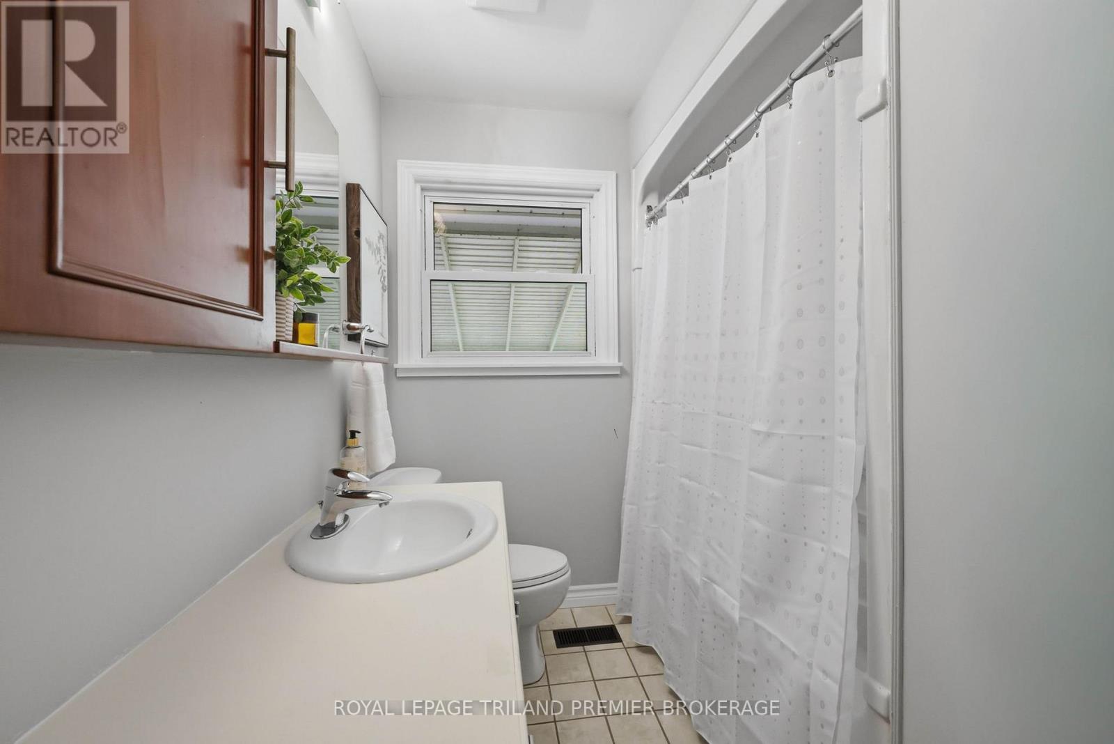 190 Gladman Avenue, London South, Ontario  N6J 1X5 - Photo 20 - X13475124