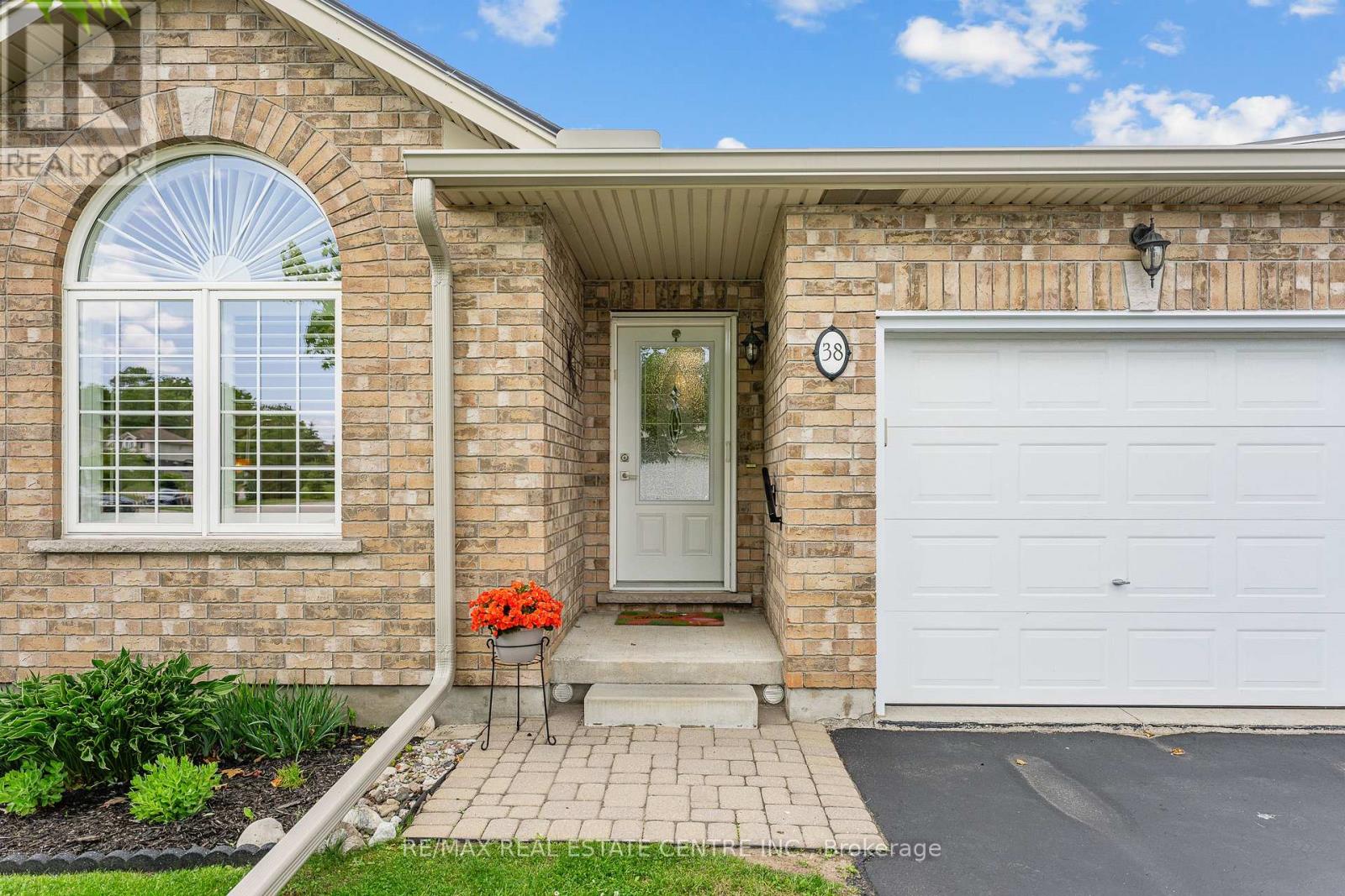 38 - 35 Green Gate Boulevard, Cambridge, Ontario  N1T 0A3 - Photo 5 - X13476542