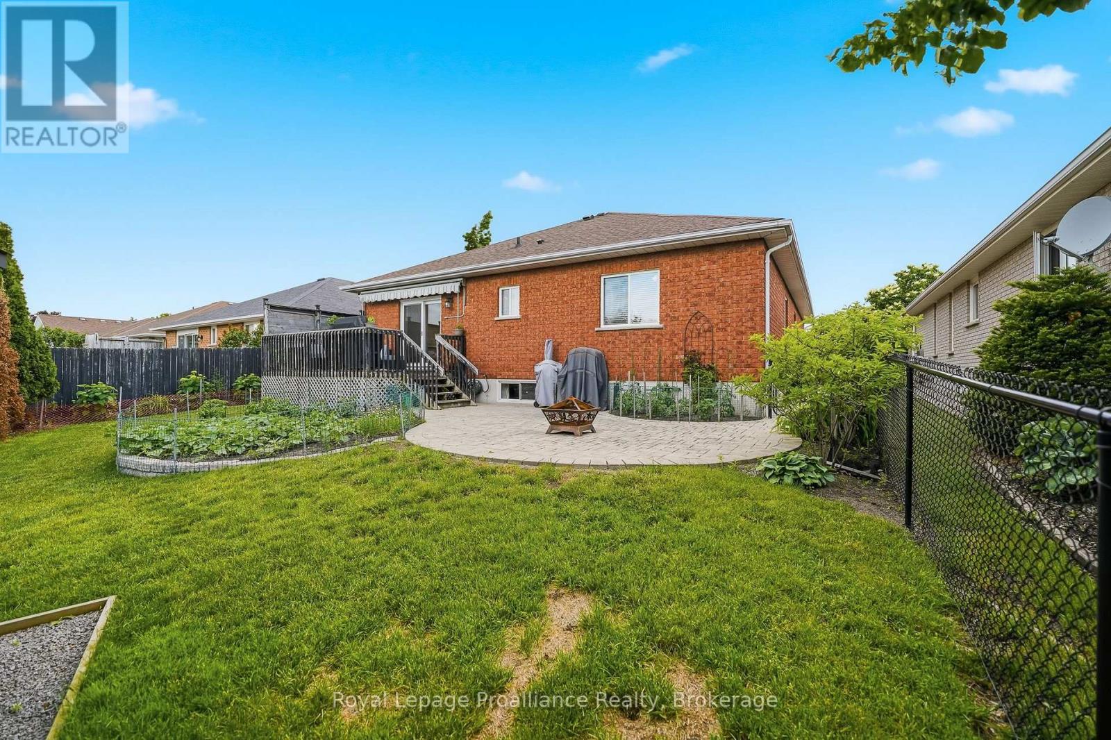 29 Hickory Grove, Belleville, Ontario  K8N 5X6 - Photo 36 - X13476008