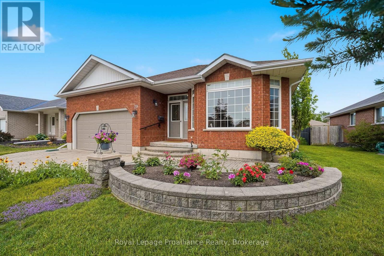 29 Hickory Grove, Belleville, Ontario  K8N 5X6 - Photo 44 - X13476008