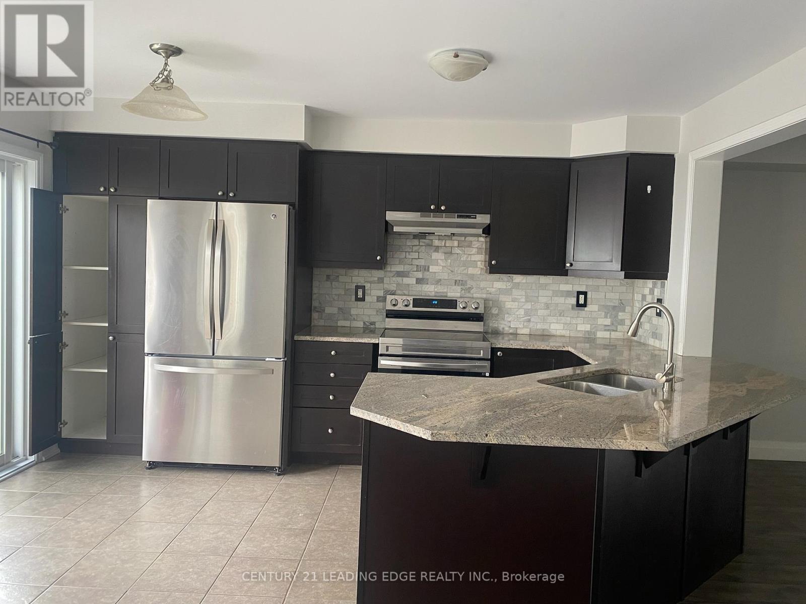 33 Glenvista Drive, Kitchener, Ontario  N2R 0E7 - Photo 12 - X13480146