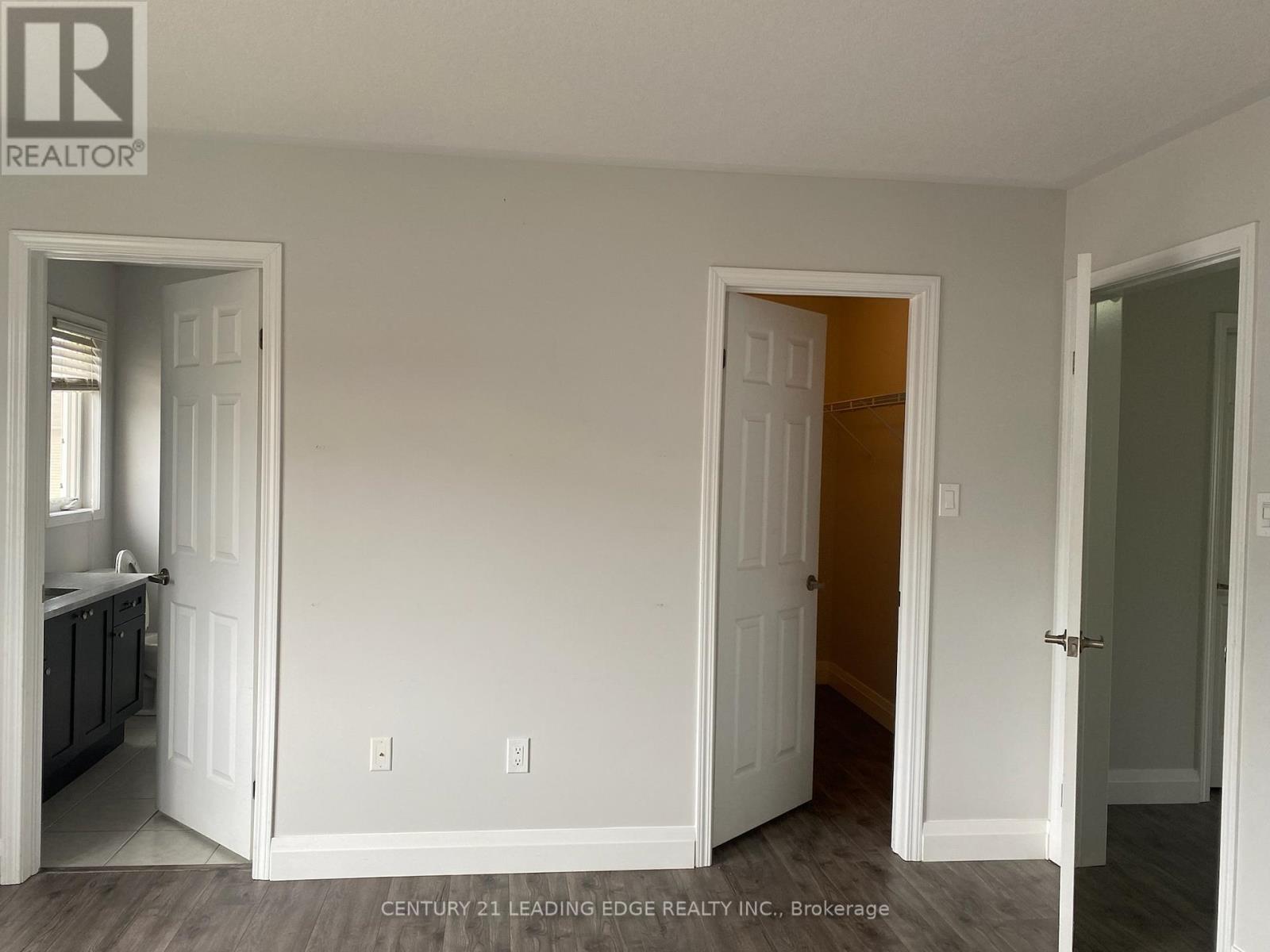 33 Glenvista Drive, Kitchener, Ontario  N2R 0E7 - Photo 3 - X13480146