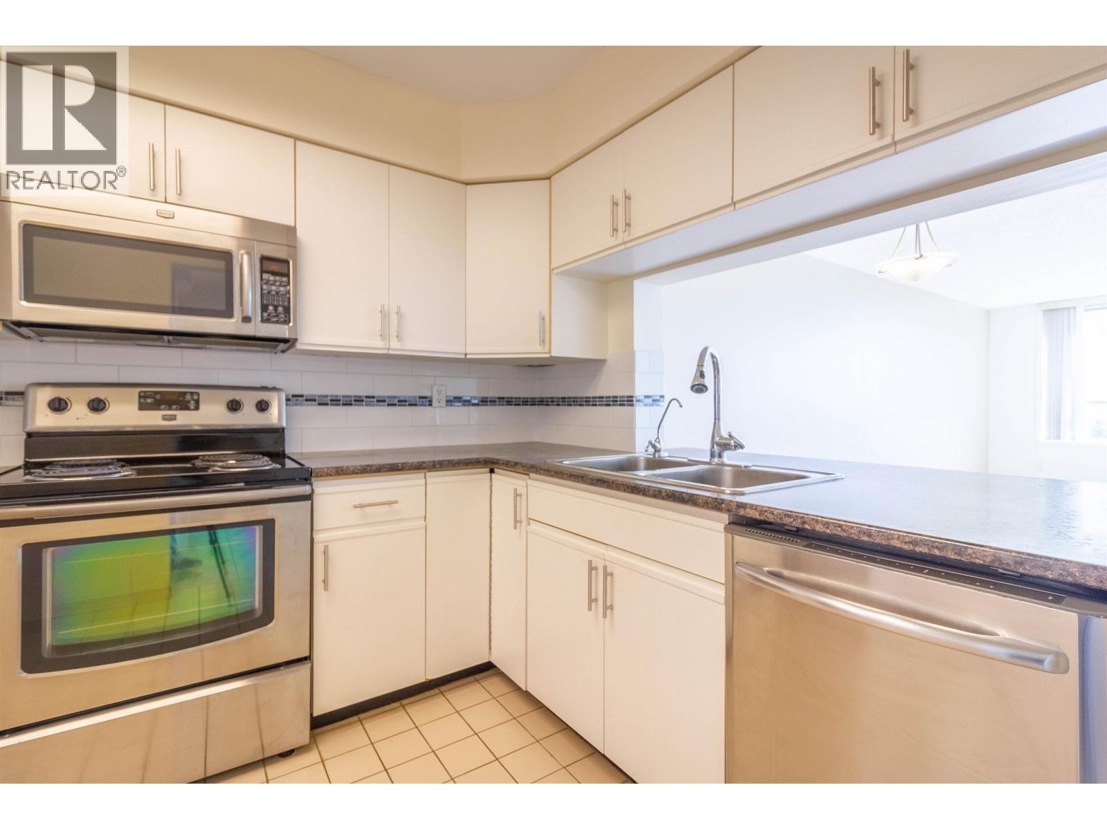907 6055 Nelson Avenue, Burnaby, British Columbia V5H 4L4 - Photo 9 - R3138891
