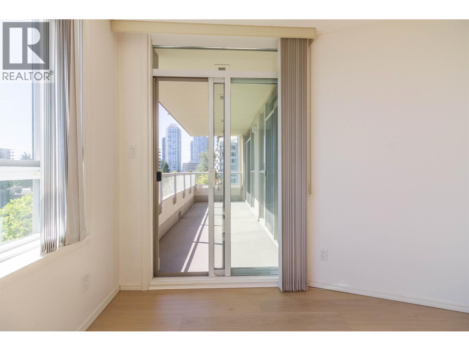907 6055 Nelson Avenue, Burnaby, British Columbia V5H 4L4 - Photo 6 - R3138891