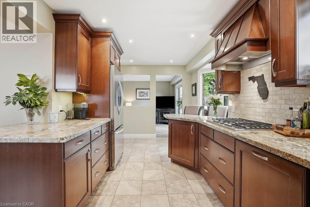 2193 Bader Crescent, Burlington, Ontario  L7P 4N5 - Photo 12 - 40842345