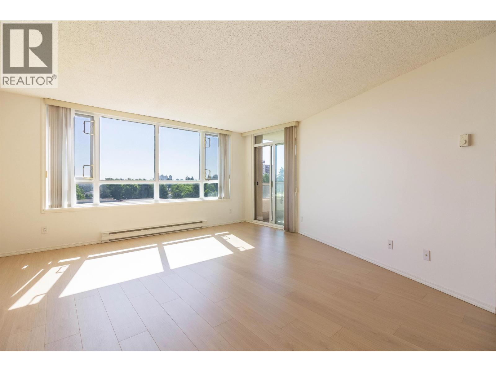 907 6055 Nelson Avenue, Burnaby, British Columbia V5H 4L4 - Photo 4 - R3138891