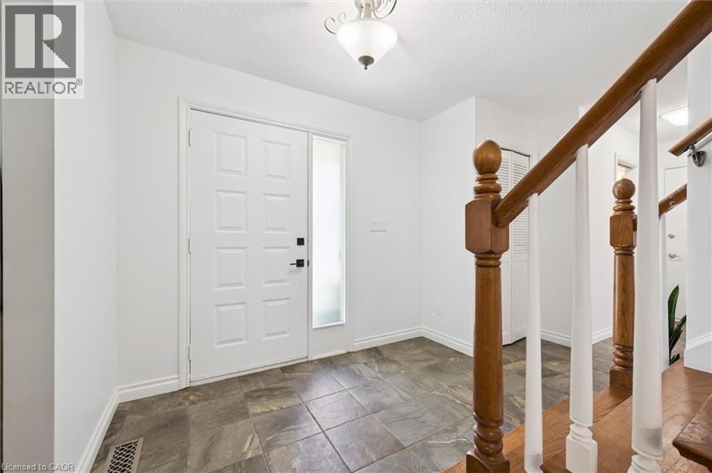 19 Adams Avenue, Tillsonburg, Ontario  N4G 4X3 - Photo 5 - 40840675