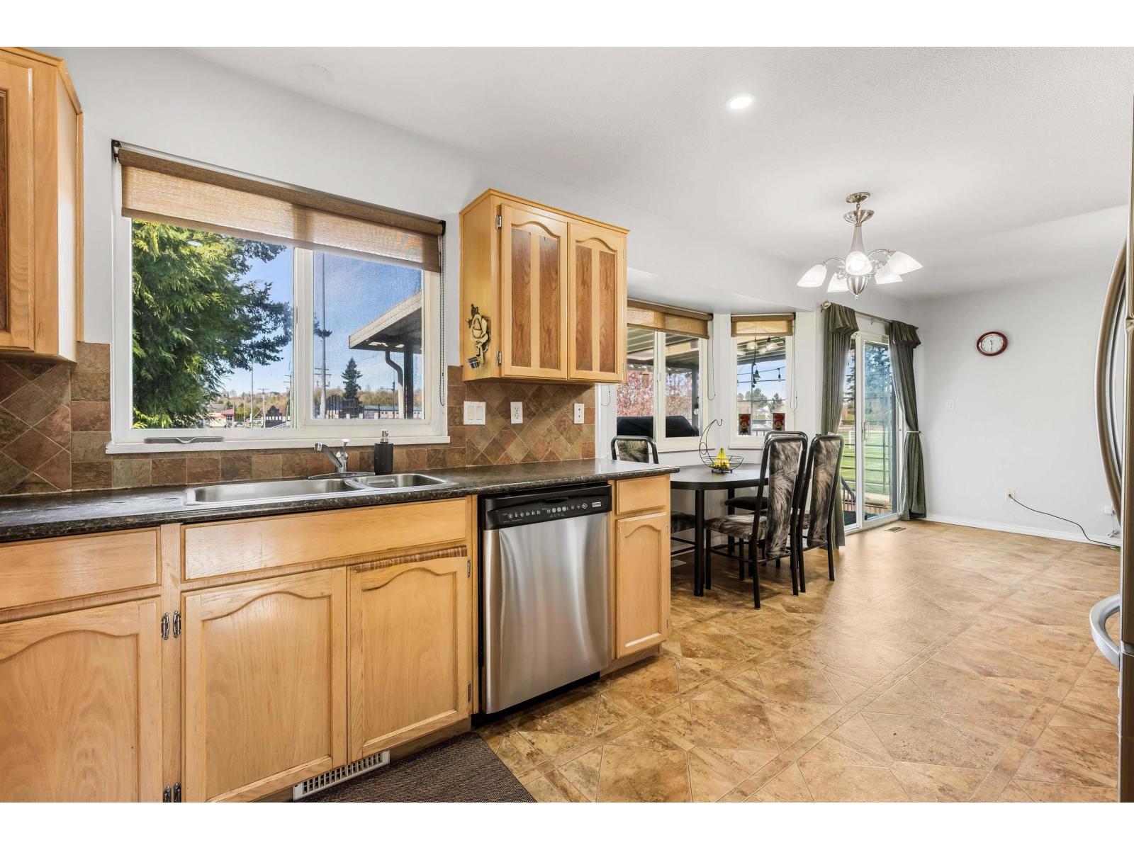 3115 Mouat Drive, Abbotsford, British Columbia  V2T 4E5 - Photo 15 - R3138547