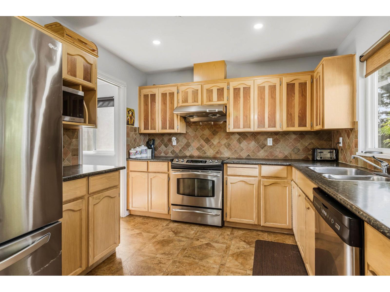 3115 Mouat Drive, Abbotsford, British Columbia  V2T 4E5 - Photo 12 - R3138547
