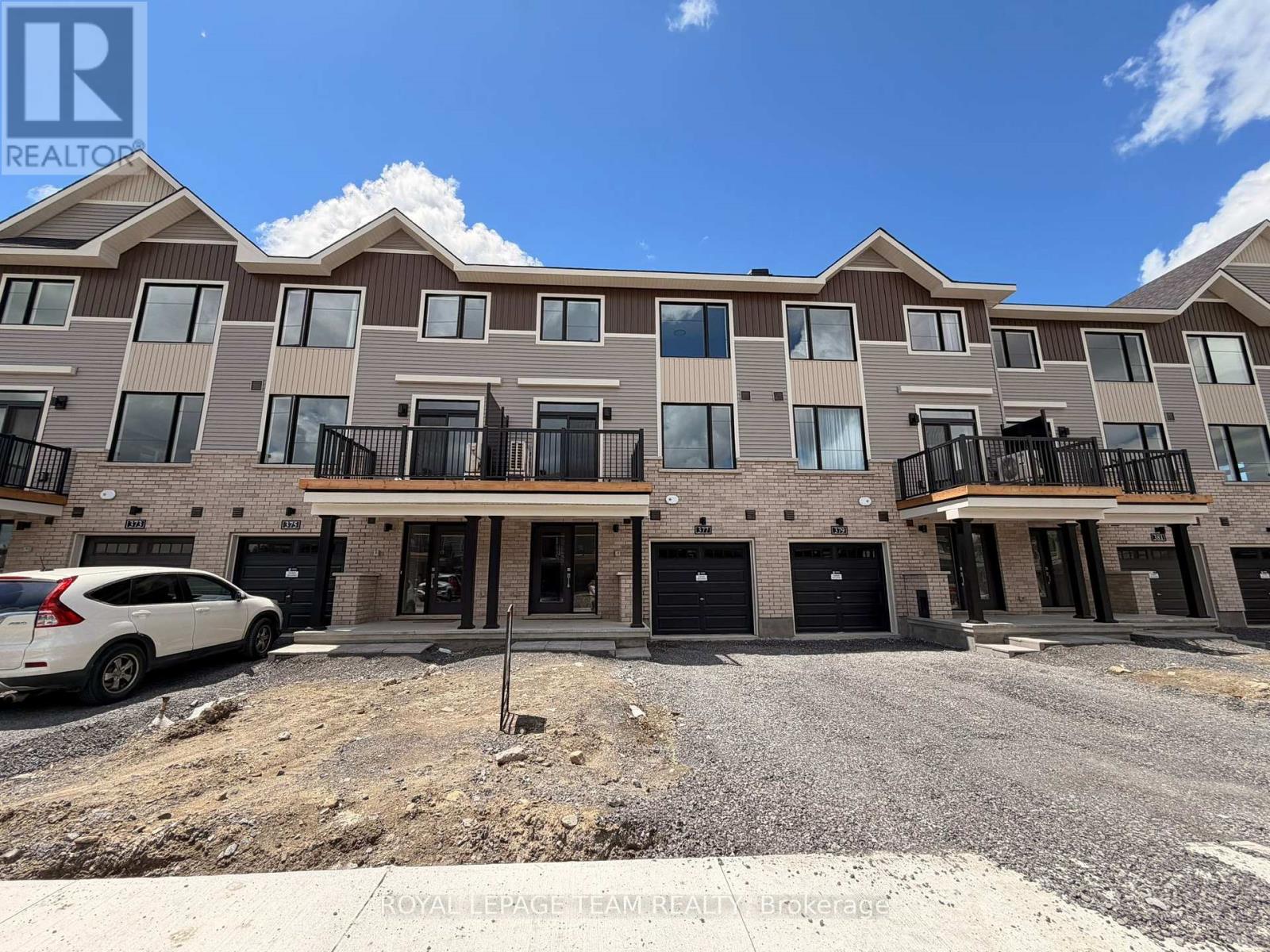 377 BANKSIDE WAY, Ottawa, Ontario