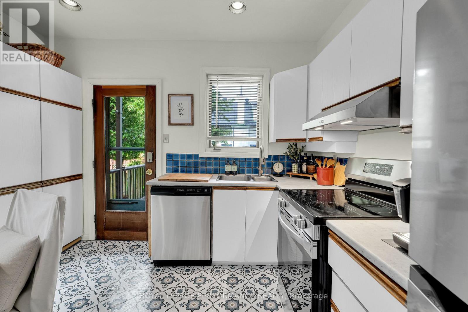 163 Aylmer Avenue, Ottawa, Ontario  K1S 2Y3 - Photo 6 - X13475528