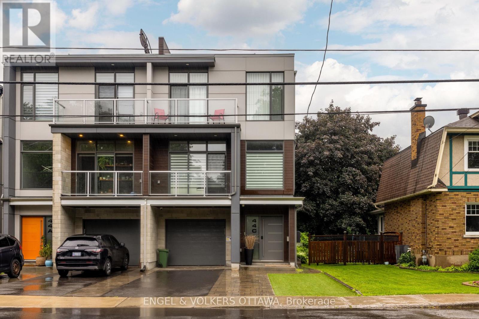 D - 44 BYRON AVENUE, Ottawa, Ontario